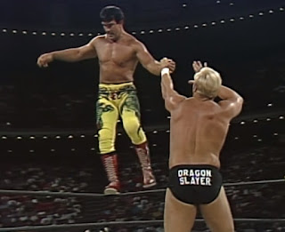 WCW Bash at the Beach 1994 - Ricky Steamboat challenged Stunning Steve Austin for the US title