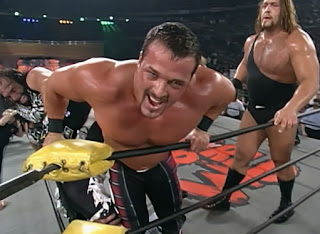 WCW World War 3 1997 - Randy Savage, Buff Bagwell, The Giant in th 60 man battle royal