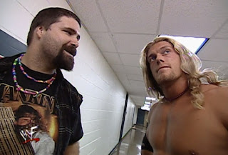 WWE / WWF - Fully Loaded 2000 -  Edge and Mick Foley talk backstage