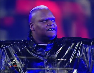 WWE / WWF No Way Out 2000 - Viscera faced Mark Henry