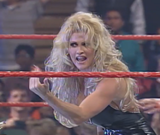 WWE / WWF In Your House 20: No Way Out of Texas - Sable challenges Luna to a fight