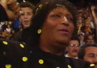 WWF / WWE SURVIVOR SERIES 1989 - Saphire Cheers on Dusty Rhodes