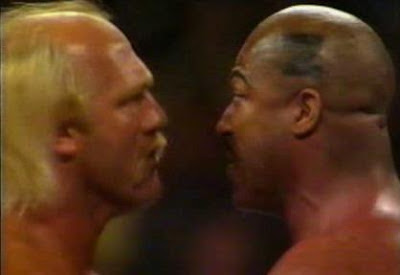 WWF / WWE SURVIVOR SERIES 1989 - Hulk Hogan and Zeus square off