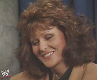 WWF / WWE: Wrestlemania 6 - Miss Elizabeth gives an interview in which she suggests she'll return to the ring