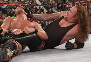 WWE / WWF Judgement Day 2001 - Steve Austin defended the WWF Championship against The Undertaker