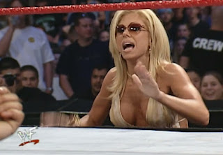 WWE / WWF Judgement Day 2001 - Terri cheered on Saturn