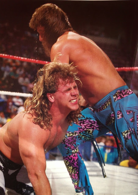 WWE - WWF Raw Magazine - April 1998 - Marty Jannetty dominates Shawn Michaels